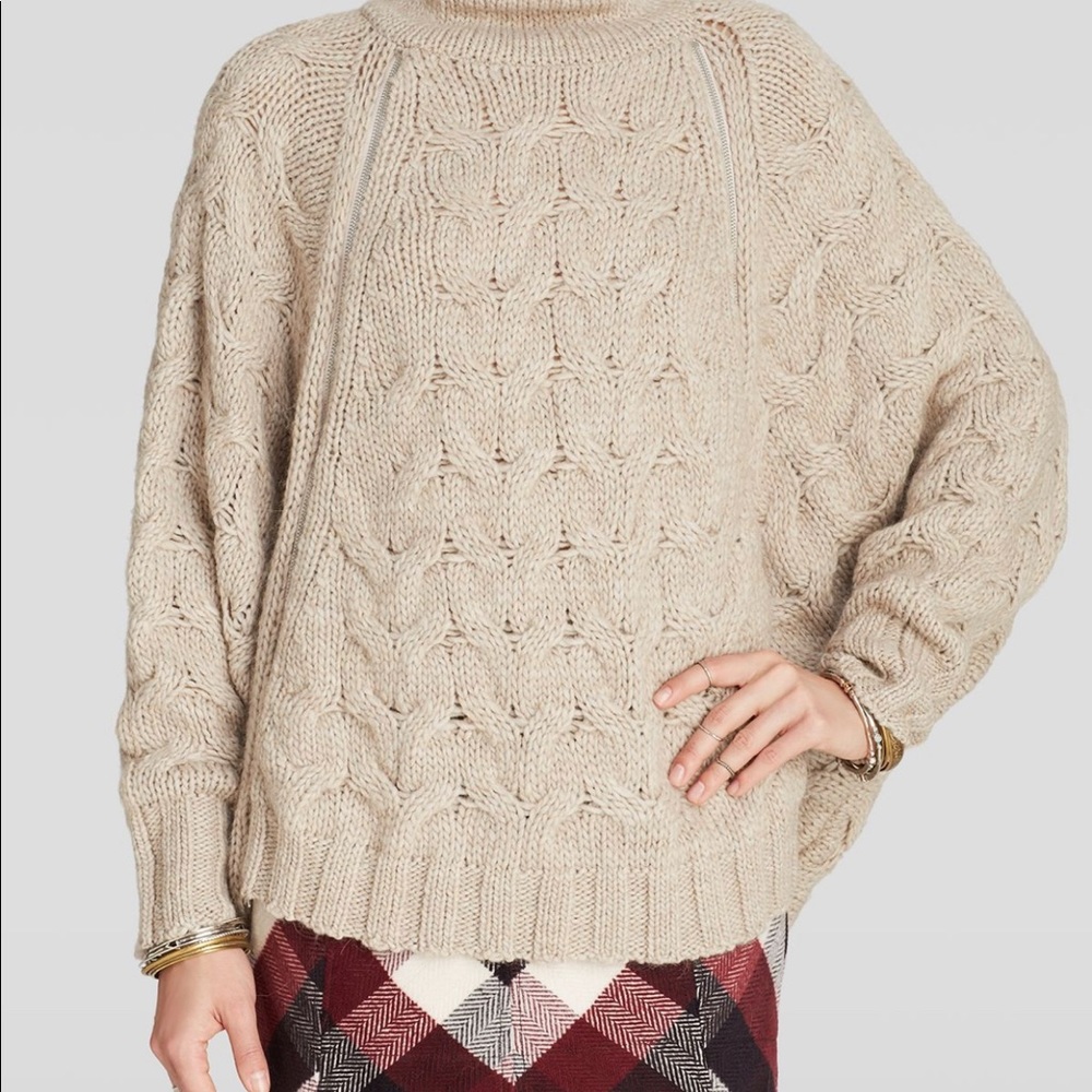 Rare Free People Poncho sweater w zipper size M